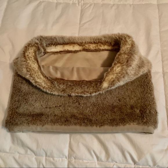 Neck Warmer - Picture 5 of 5